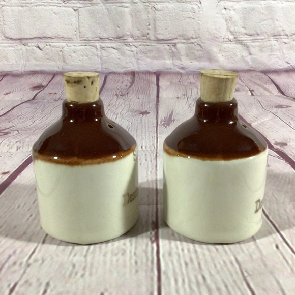 Vintage Desert of Maine Souvenir Ceramic Salt and Pepper Shakers - Picture 2 of 6